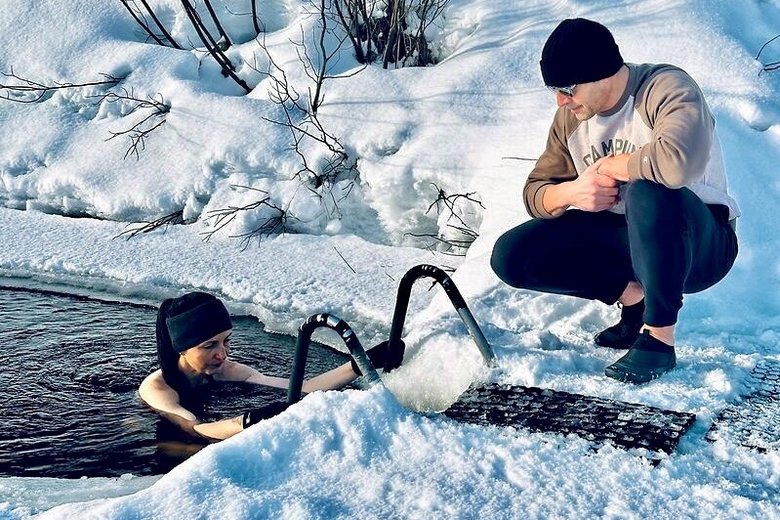 Eisbaden, freiwillig und professionell angeleitet