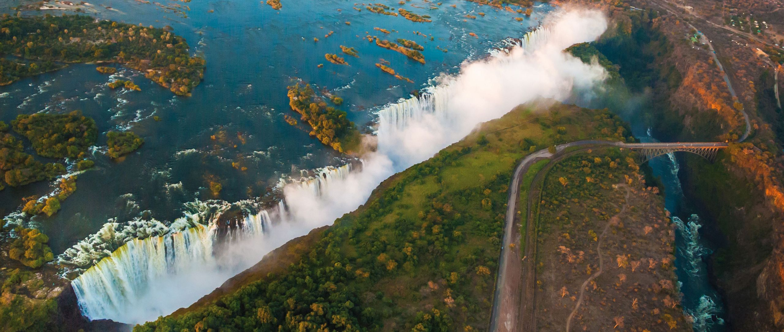 Die Victoria Falls sind das eindrückliche Ziel der geplanten Background Tours-Jubiläumsreise