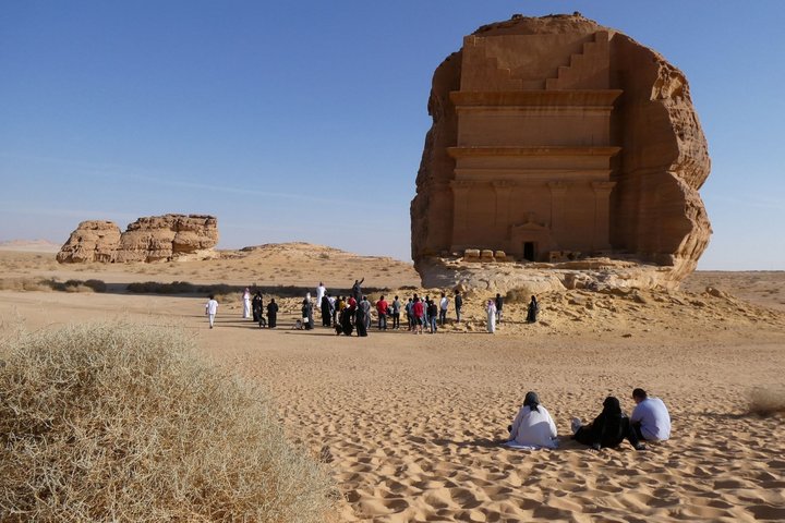 Die gut erhaltenen Gräber von Hegra wurden von den Nabatäern im ersten Jahrhundert nach Christus erbaut.